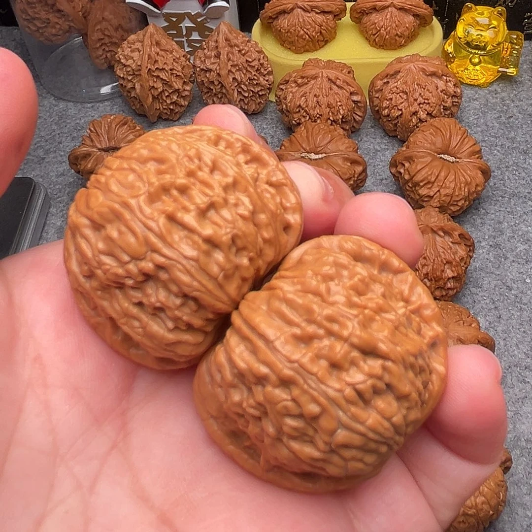 把件文玩核桃39精品粗棱白狮子