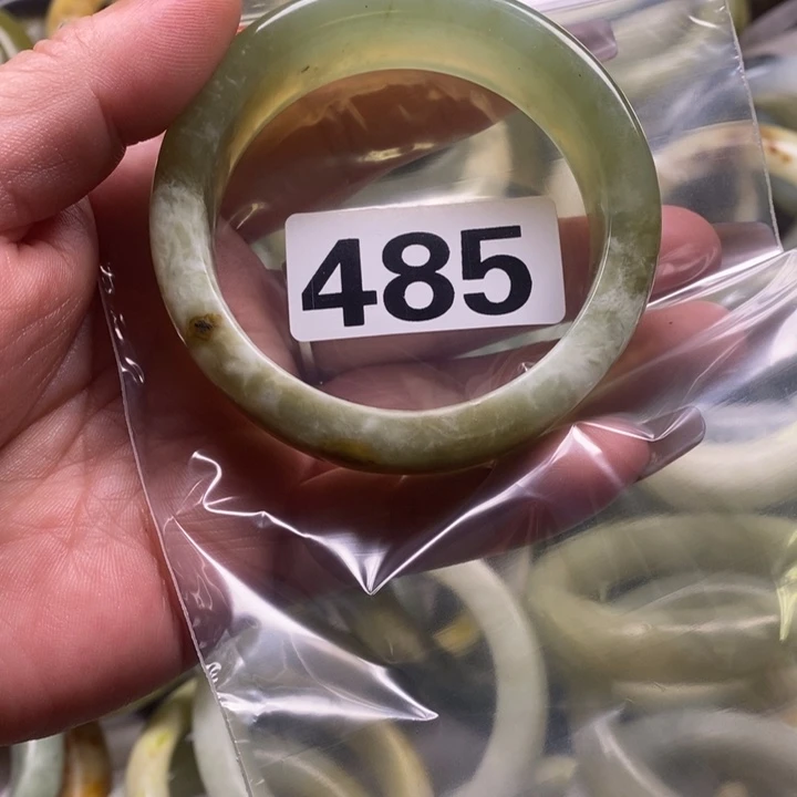 木***念蛇纹石玉未镶嵌手镯