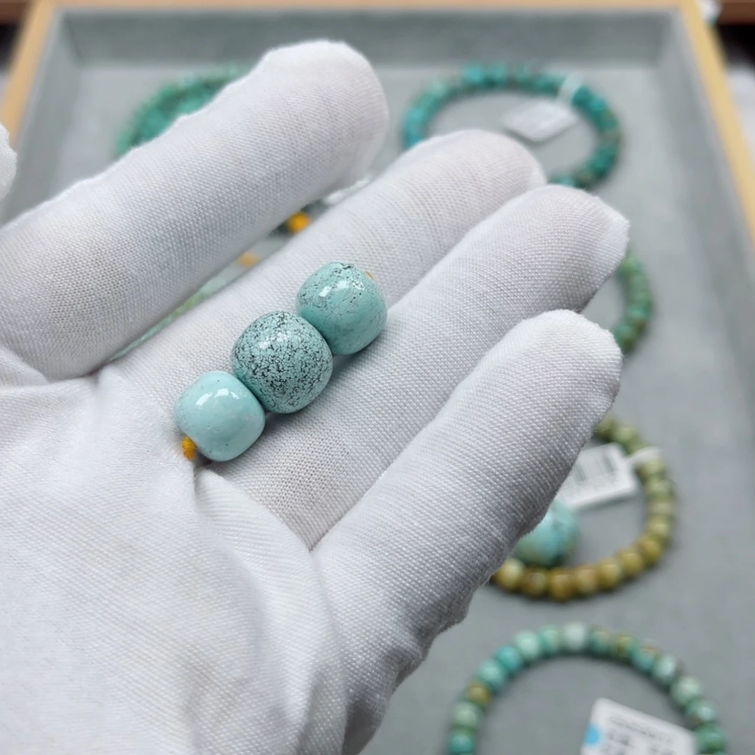 绿松石未镶嵌挂件