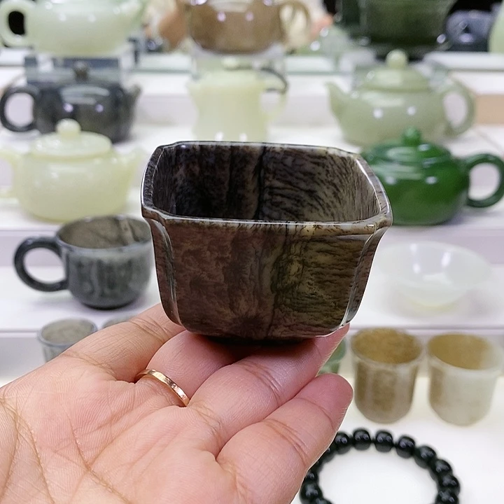 未镶嵌和田玉挂件杯子