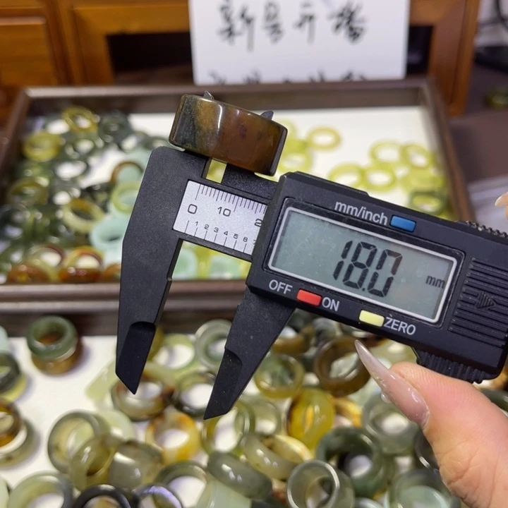 蛇纹石玉未镶嵌戒指173