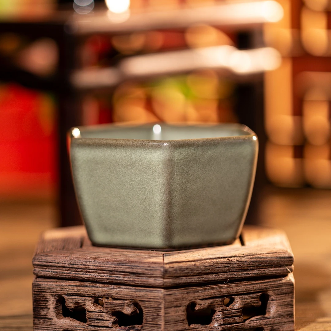 【西泠上新】铁胎哥窑 黑美人 古井杯HX0205a