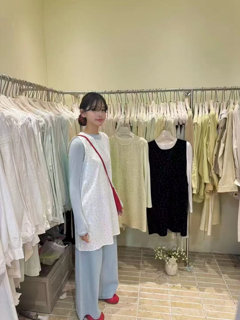 @2525小玉呀!【松弛有度】气质白色圆领T恤➕波点背带裙两件套套装