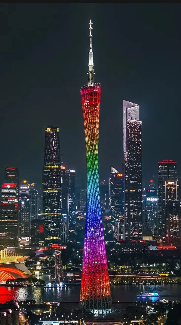 【保龄球在这里】一样的包包