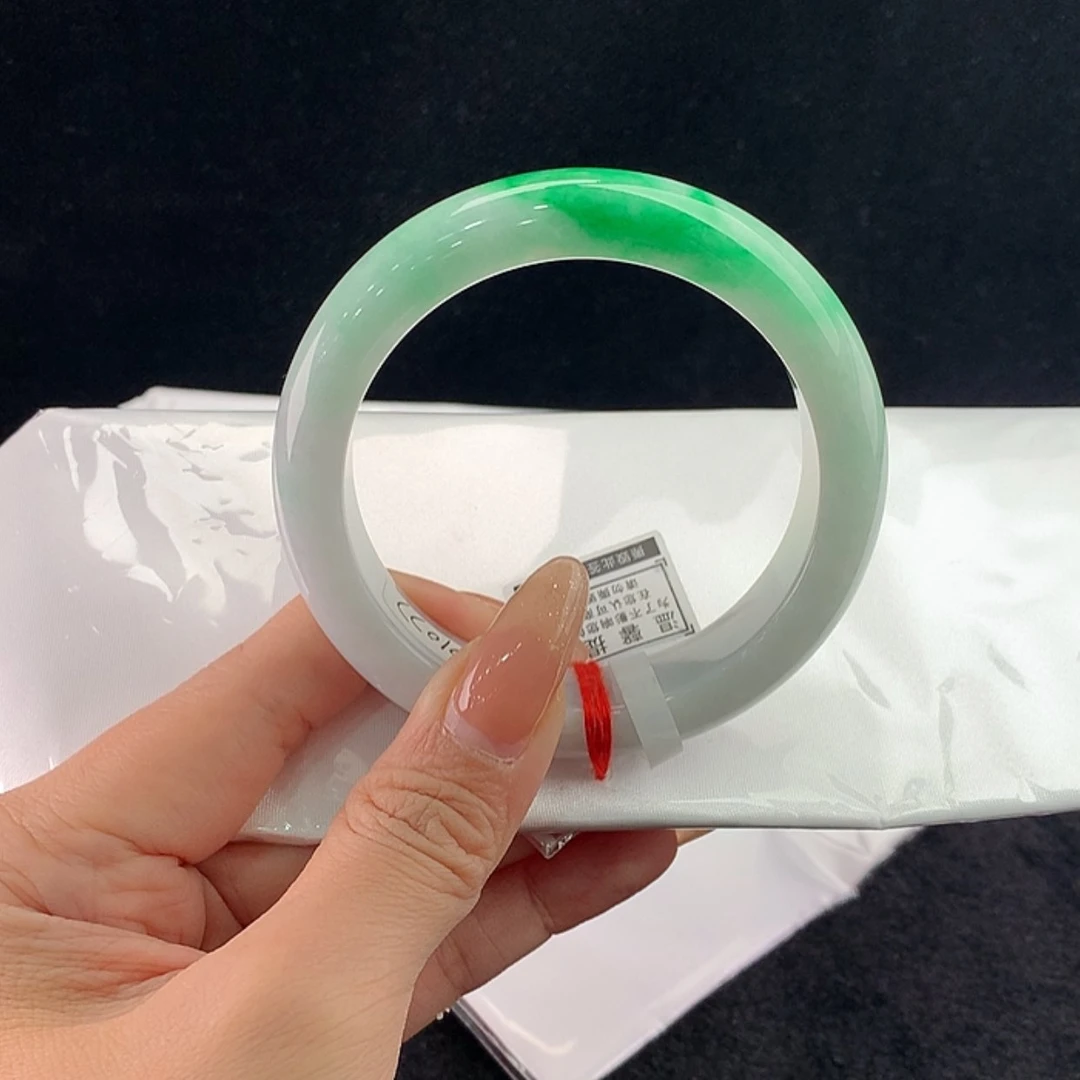【闪购商品】未镶嵌手镯翡翠正60