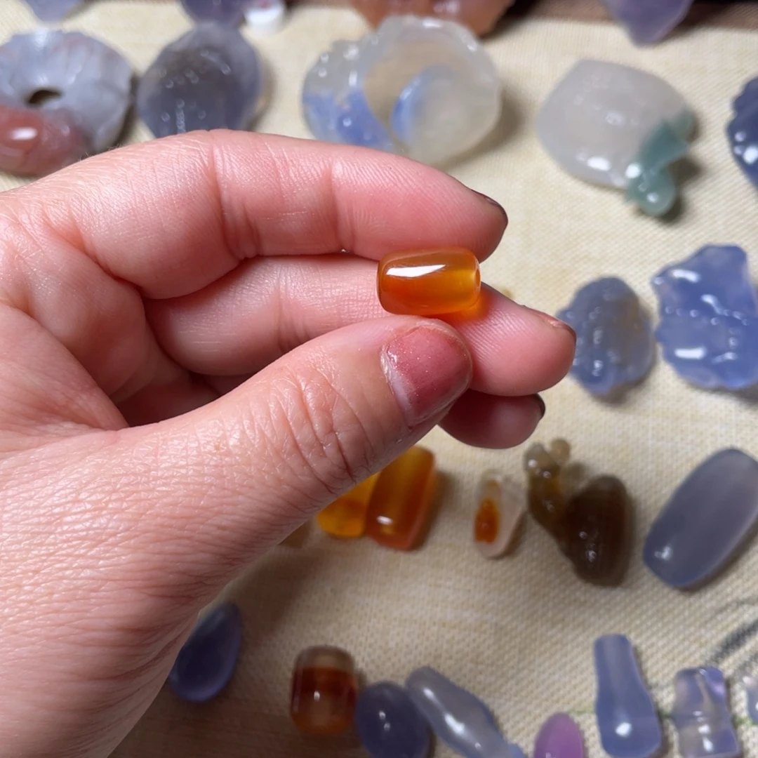 玛瑙/玉髓未镶嵌颈饰糖心小桶珠