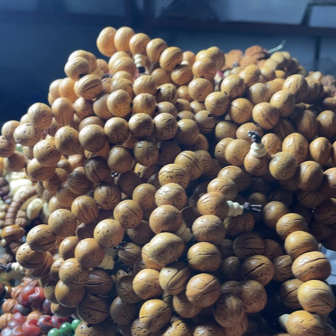 桃核手串等多种形式