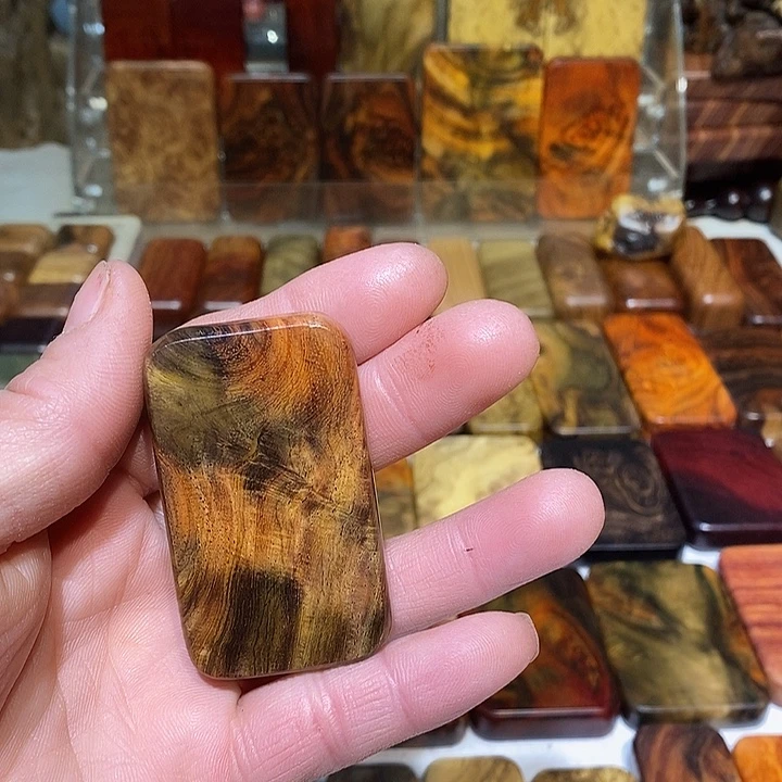 用***4香榧木大红酸枝手把牌子