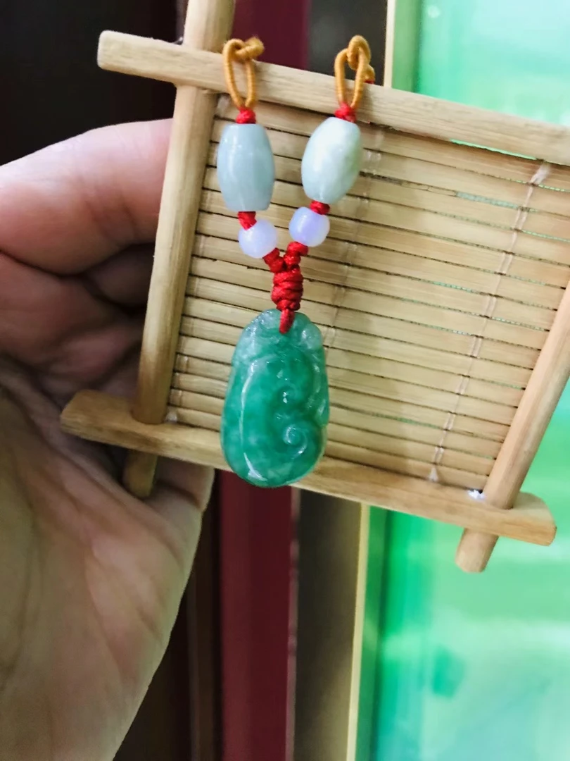 正品正宗缅甸玉天然A货翡翠绿如意吊坠挂件