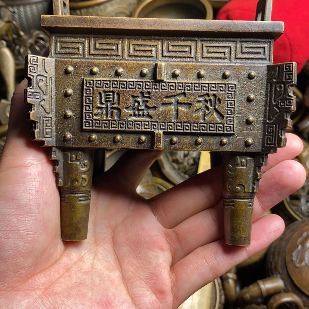 精美铜器做工精良