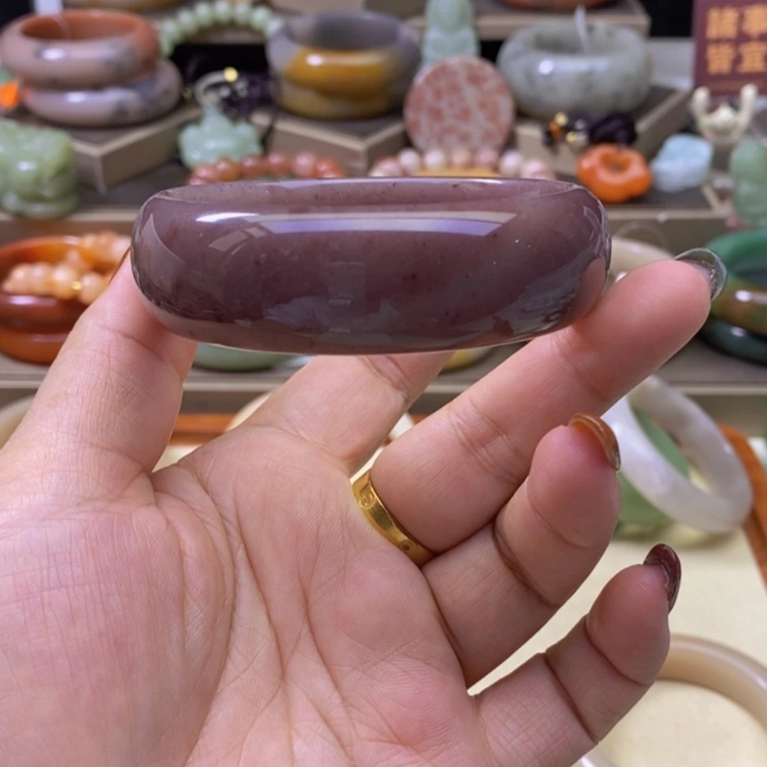 【闪购商品】未镶嵌手镯石英岩玉