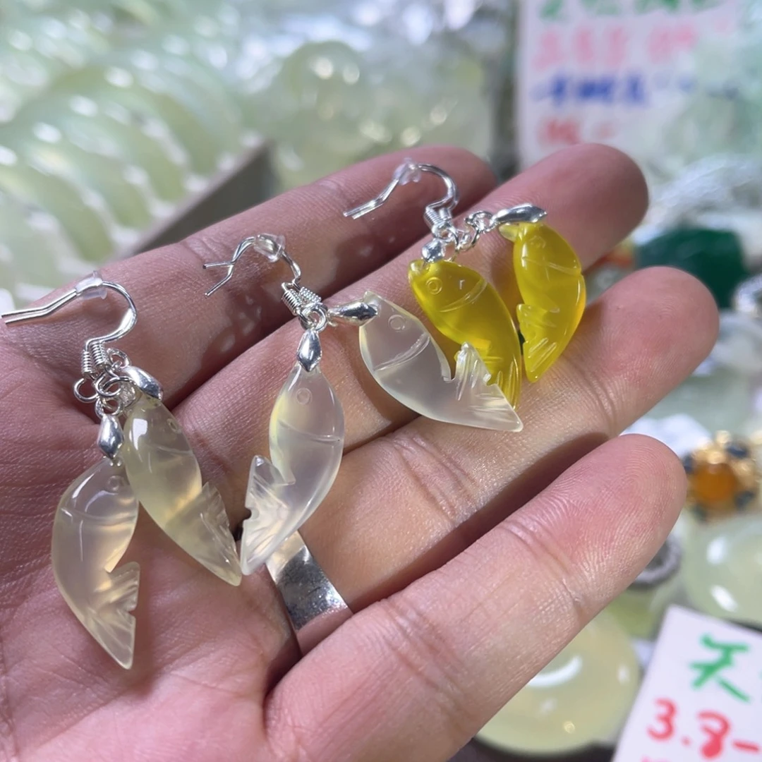 未镶嵌蛇纹石玉颈饰