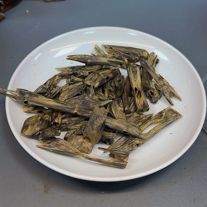 *****沉香碎屑沉香海南金沙叶块料78克