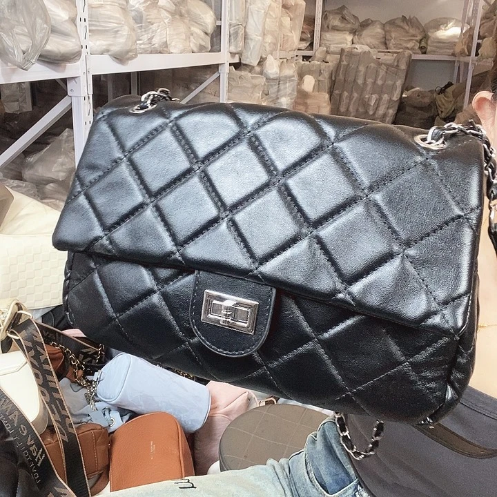 蚕丝小牛剖层皮革PU