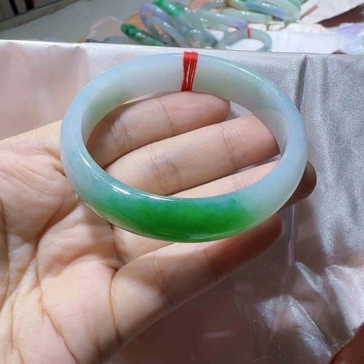 未镶嵌手镯翡翠54.3