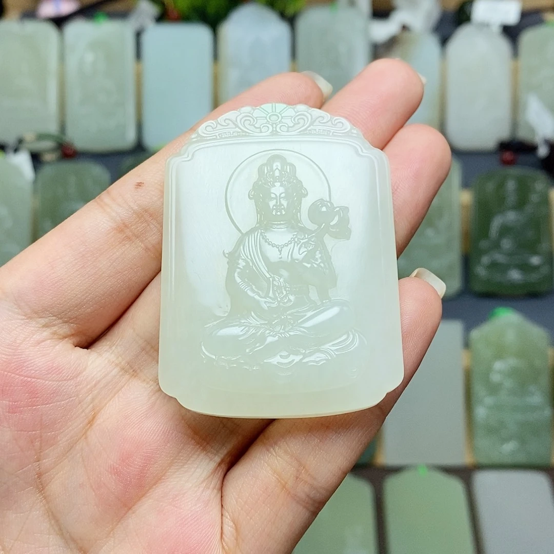【闪购商品】颈饰未镶嵌和田玉
