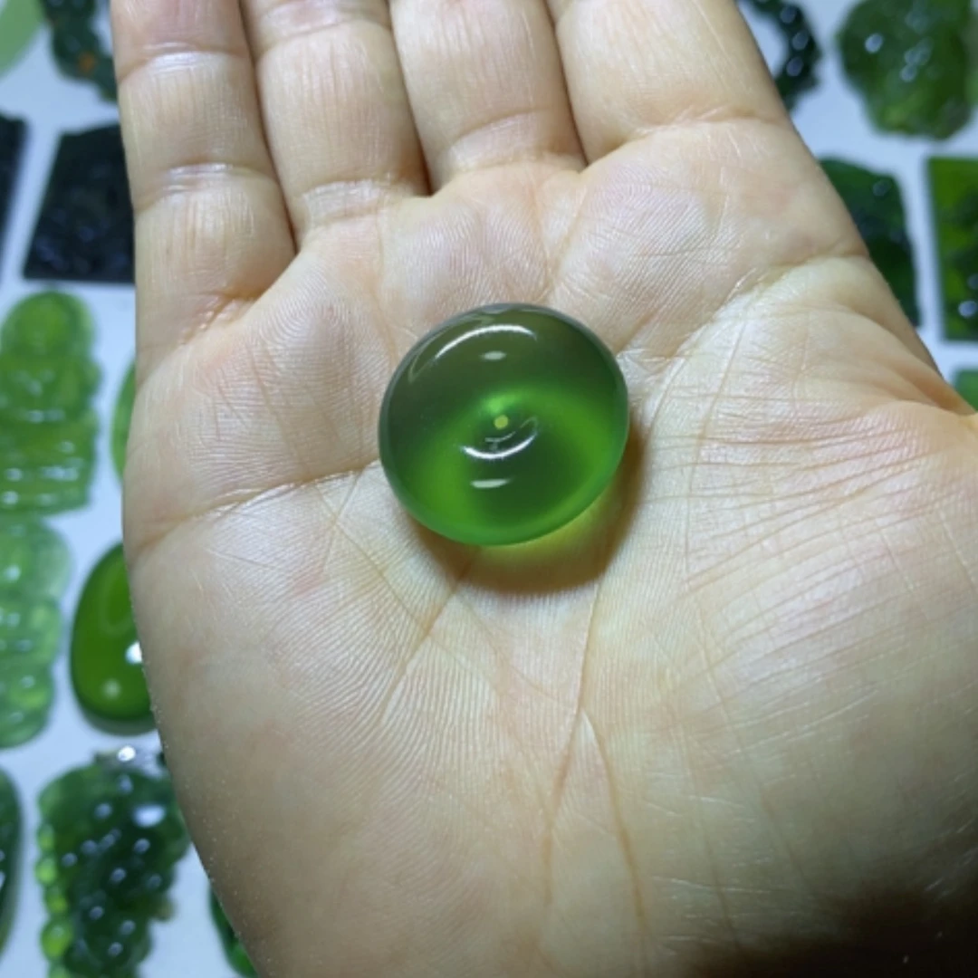 【闪购商品】未镶嵌蛇纹石玉颈饰