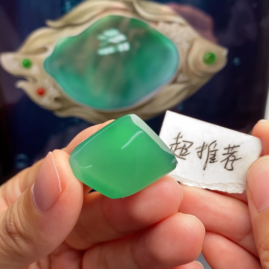 定制翡翠未镶嵌  鱼之乐