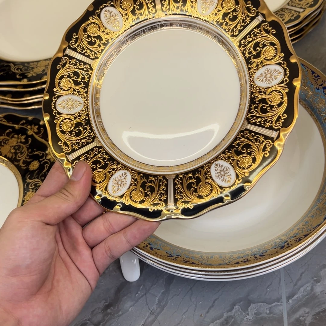 瓷片8寸平盘两个一单尾单