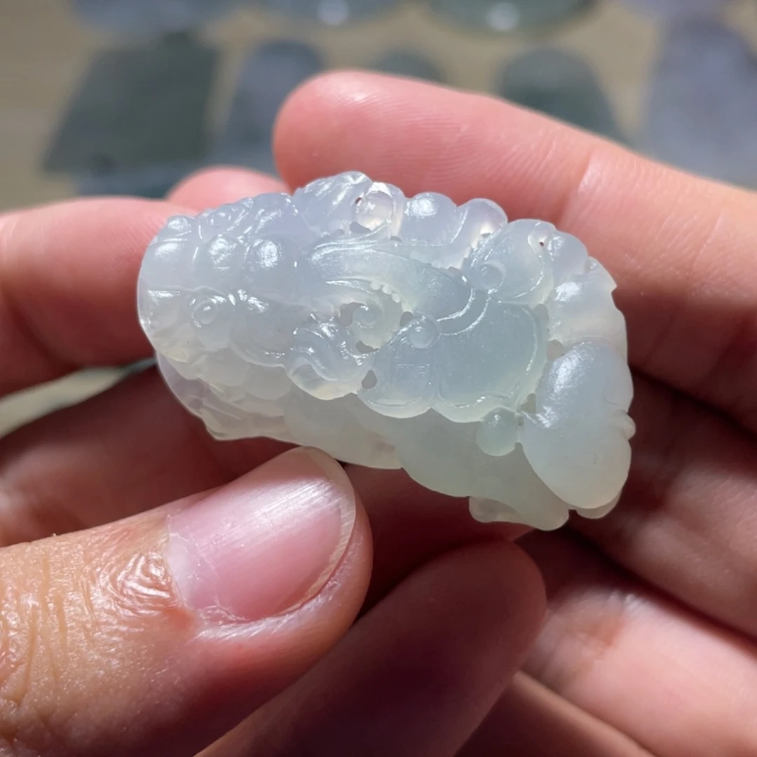 定制翡翠未镶嵌貔貅