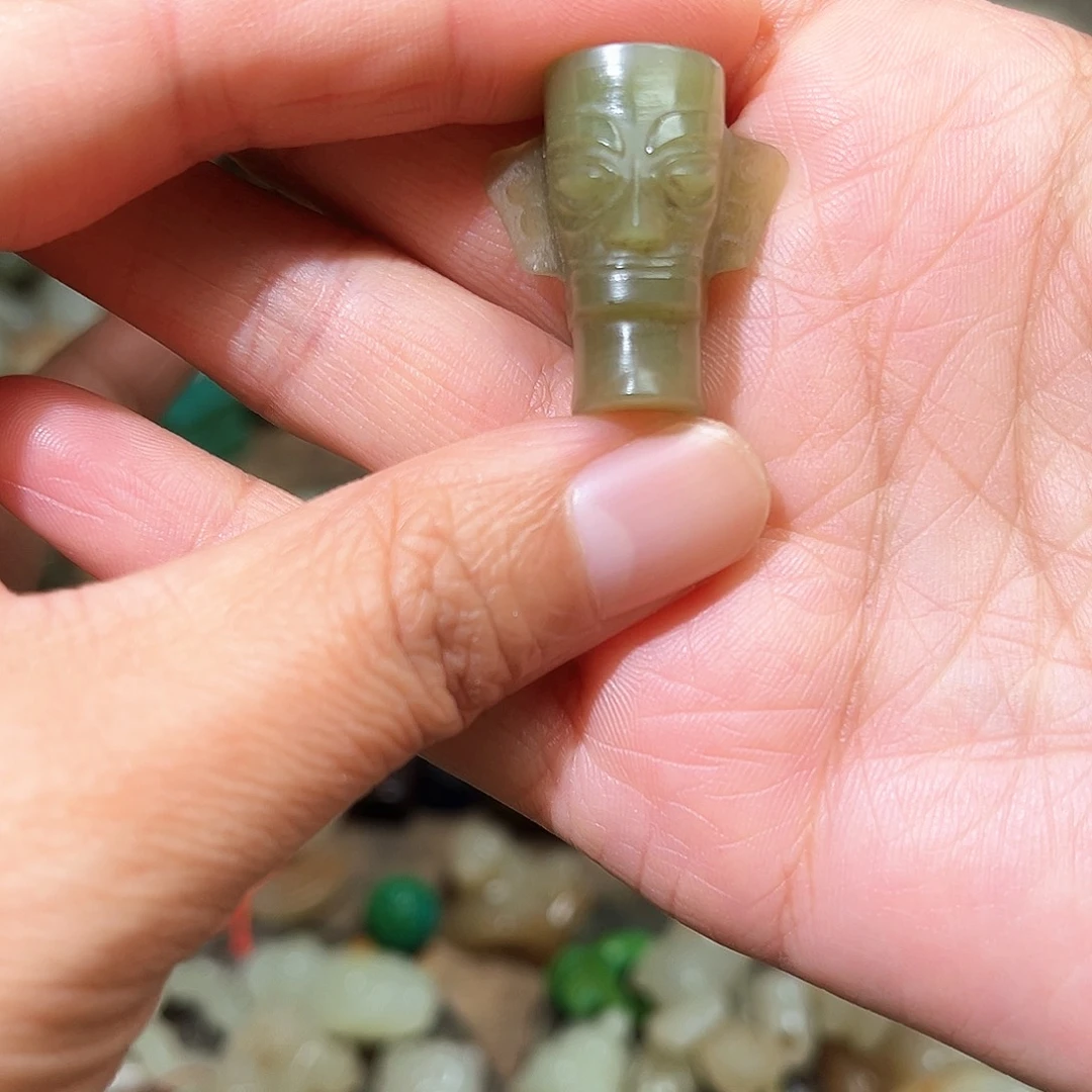 和田玉未镶嵌挂件