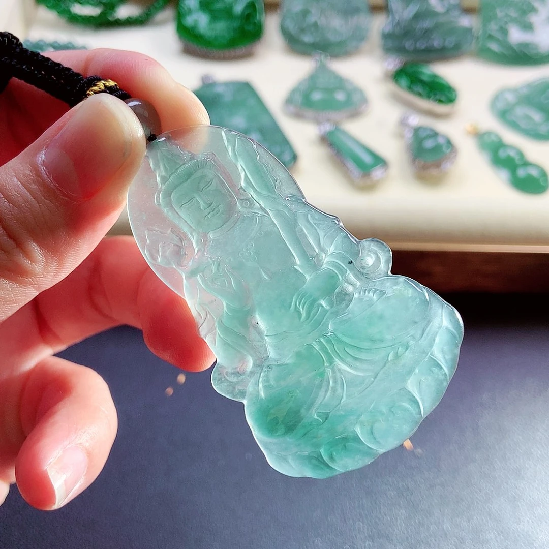 【闪购商品】翡翠颈饰未镶嵌天然