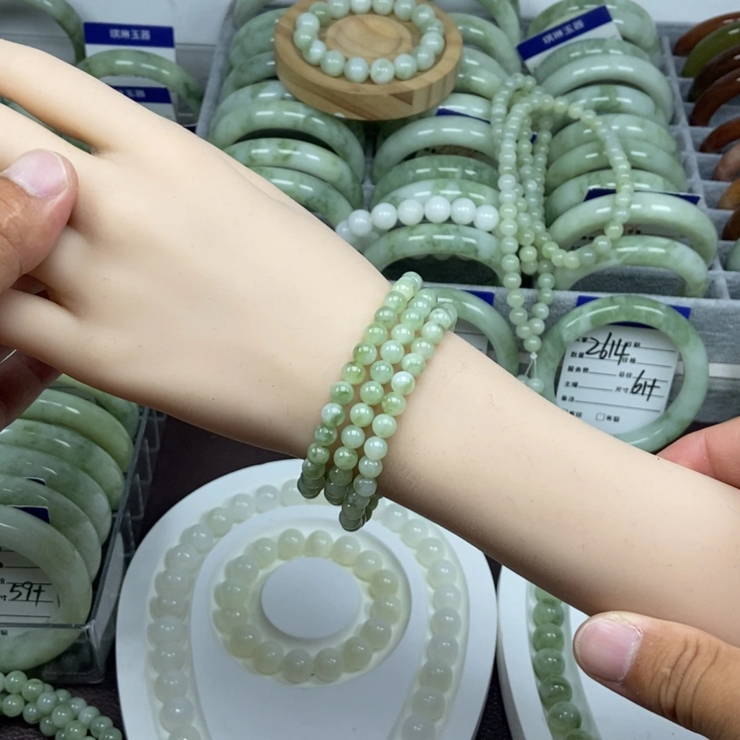未镶嵌蛇纹石玉手链