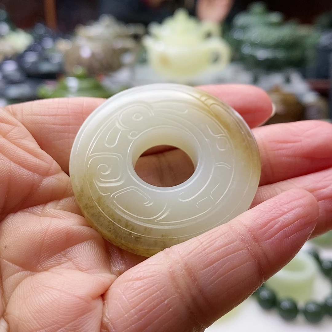 和田玉挂件未镶嵌大*帅