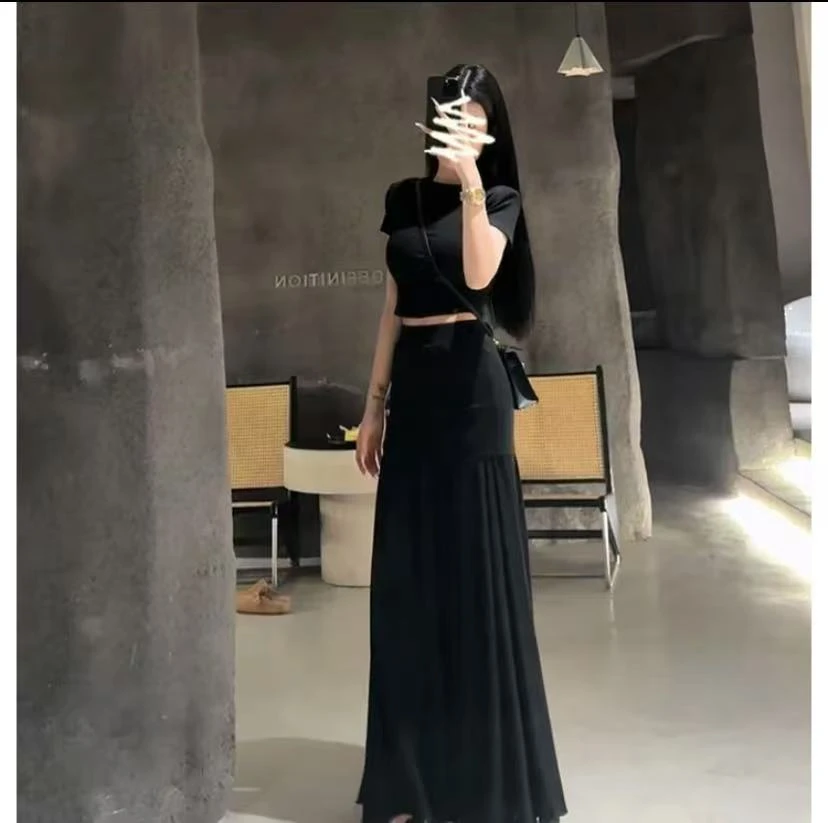 气质法式性感辣妹正肩短袖T恤女新款气质包臀半身裙两件套