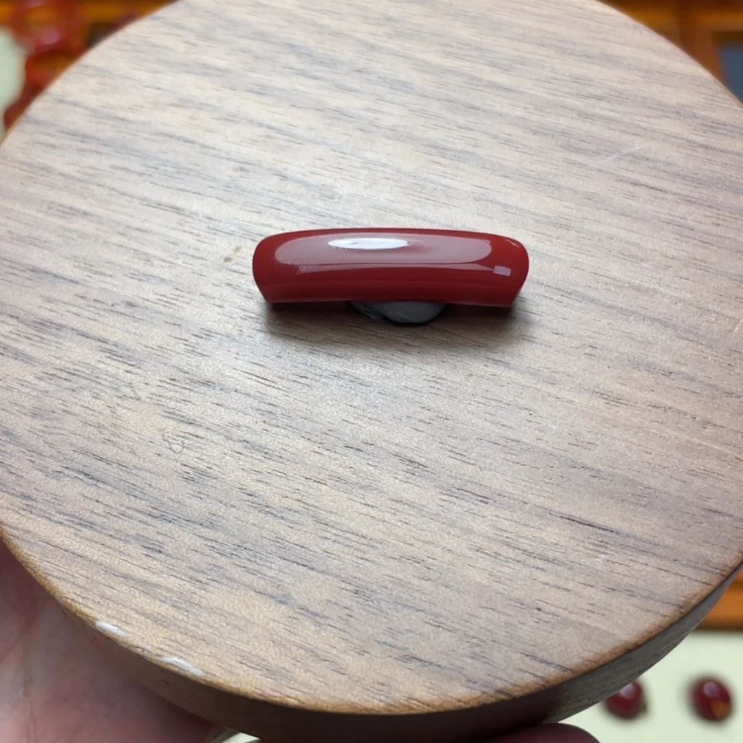 南红玛瑙未镶嵌牛血红手牌