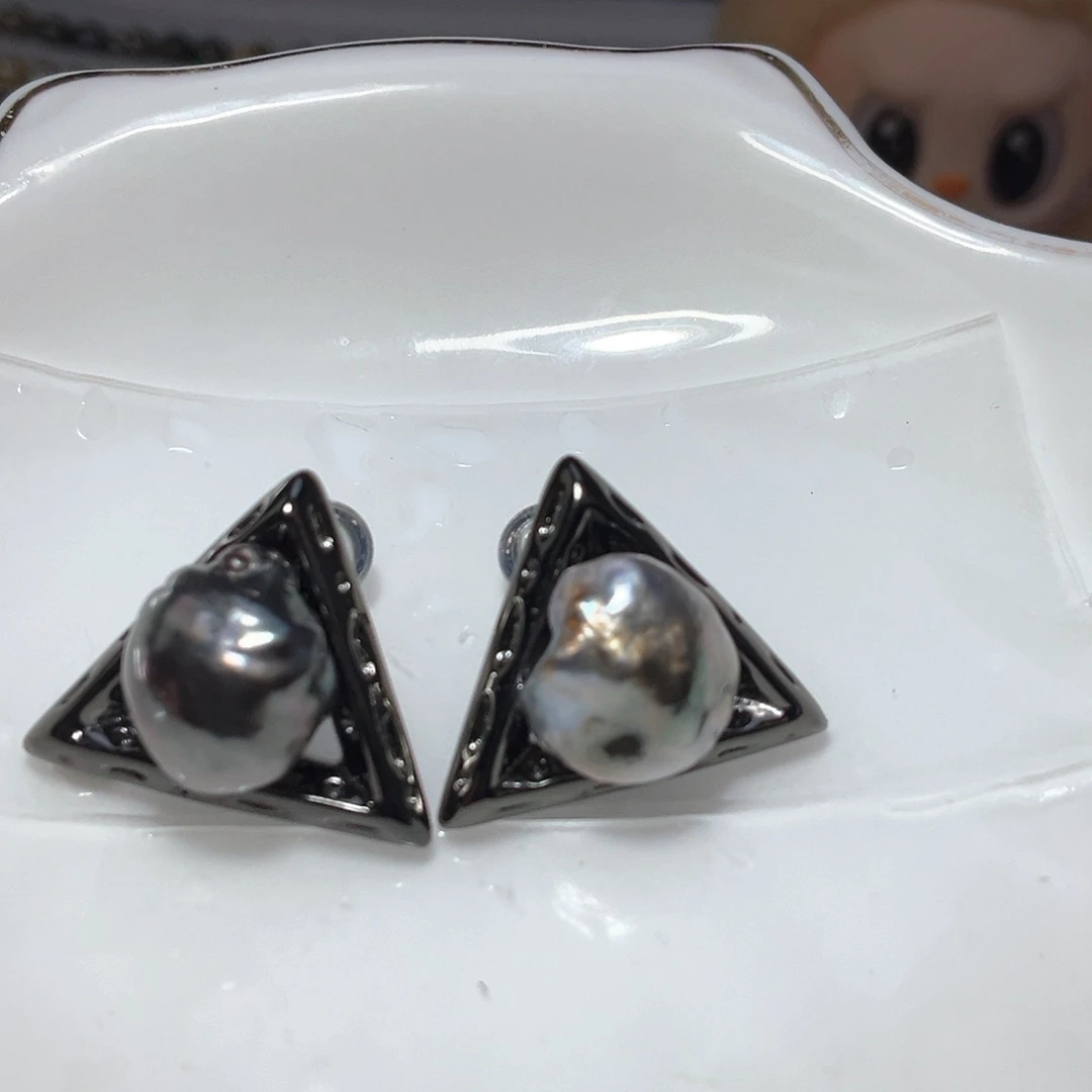 银S925镶嵌海水珍珠耳饰笨*