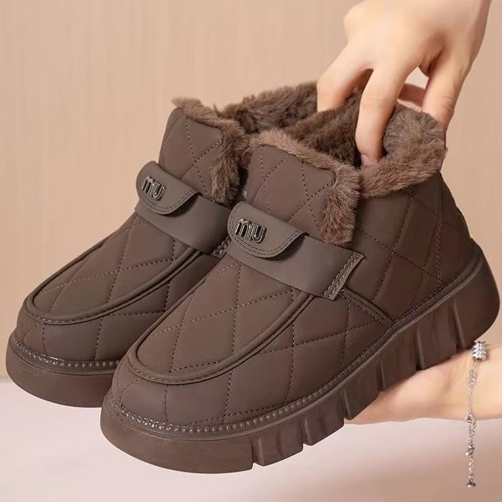 2025冬季新款一脚蹬女款毛毛雪地靴加绒加厚保暖棉鞋防滑厚底棉靴