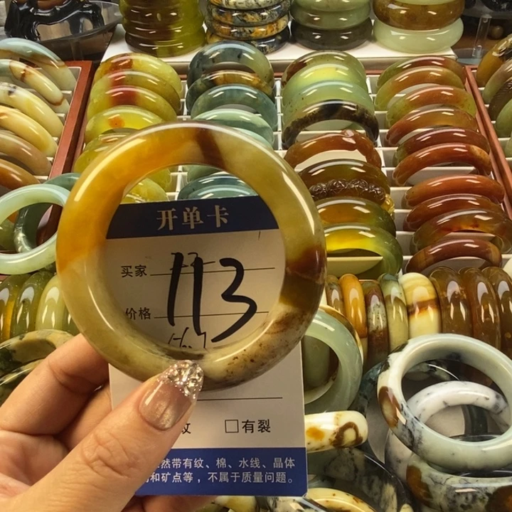 蛇纹石玉未镶嵌手镯53无售后（瑕）