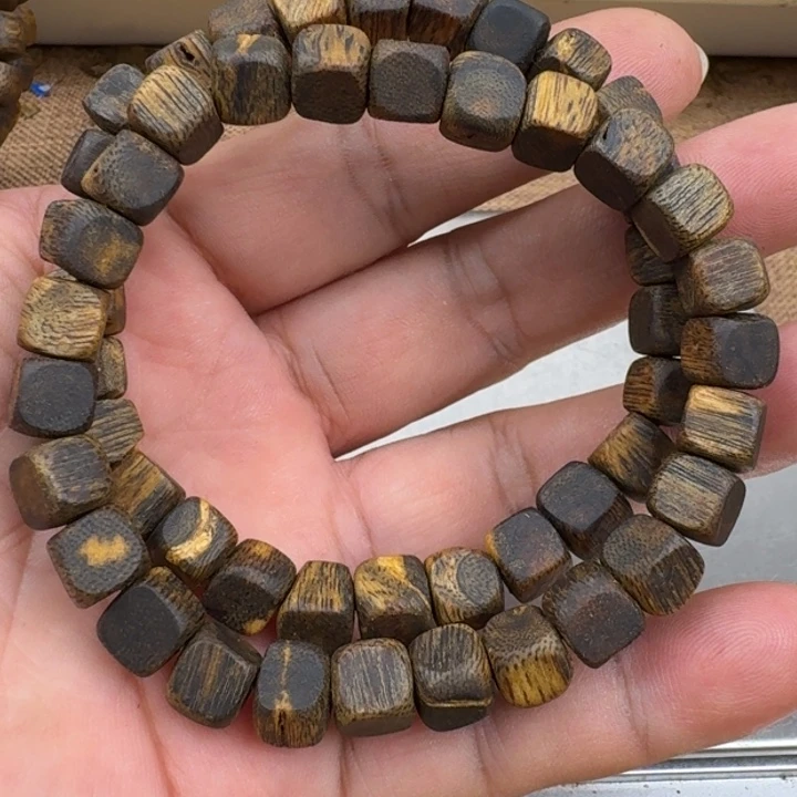 悟***道沉香手串张勺子手串19克加