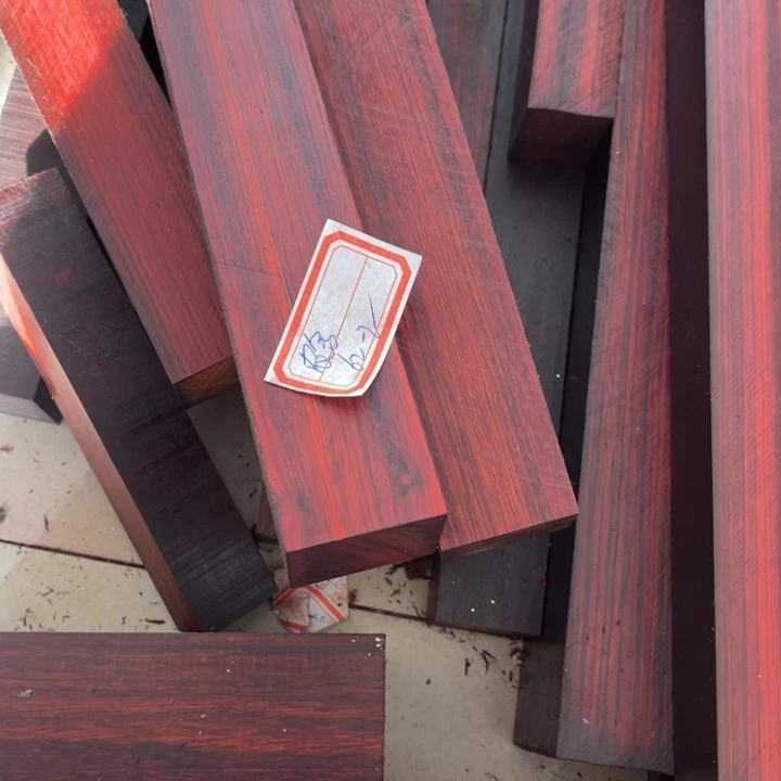 紫檀木类端景台农**夫