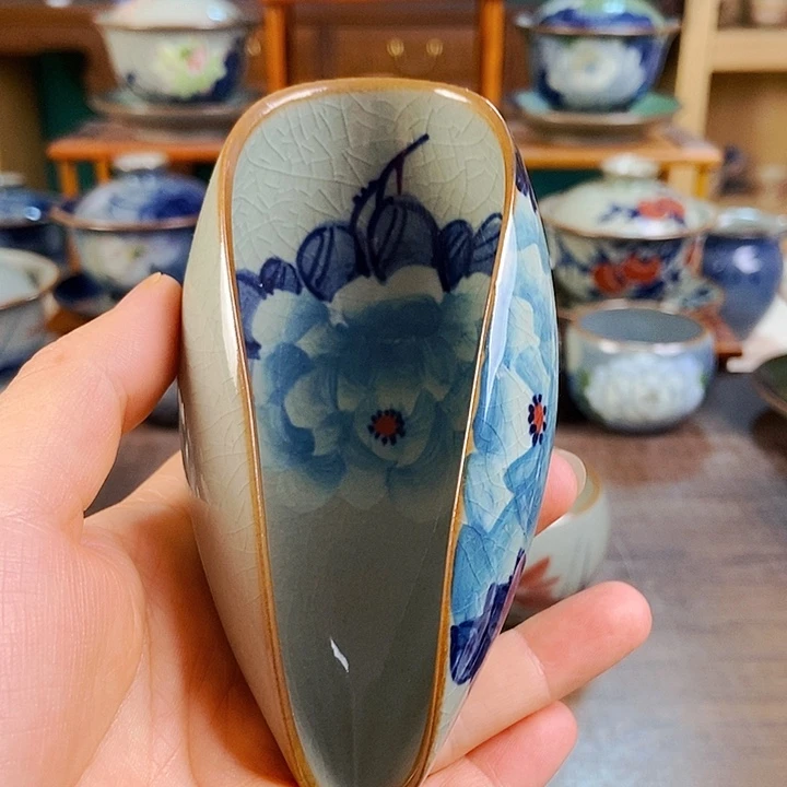 瓷片手工制作工艺精湛等