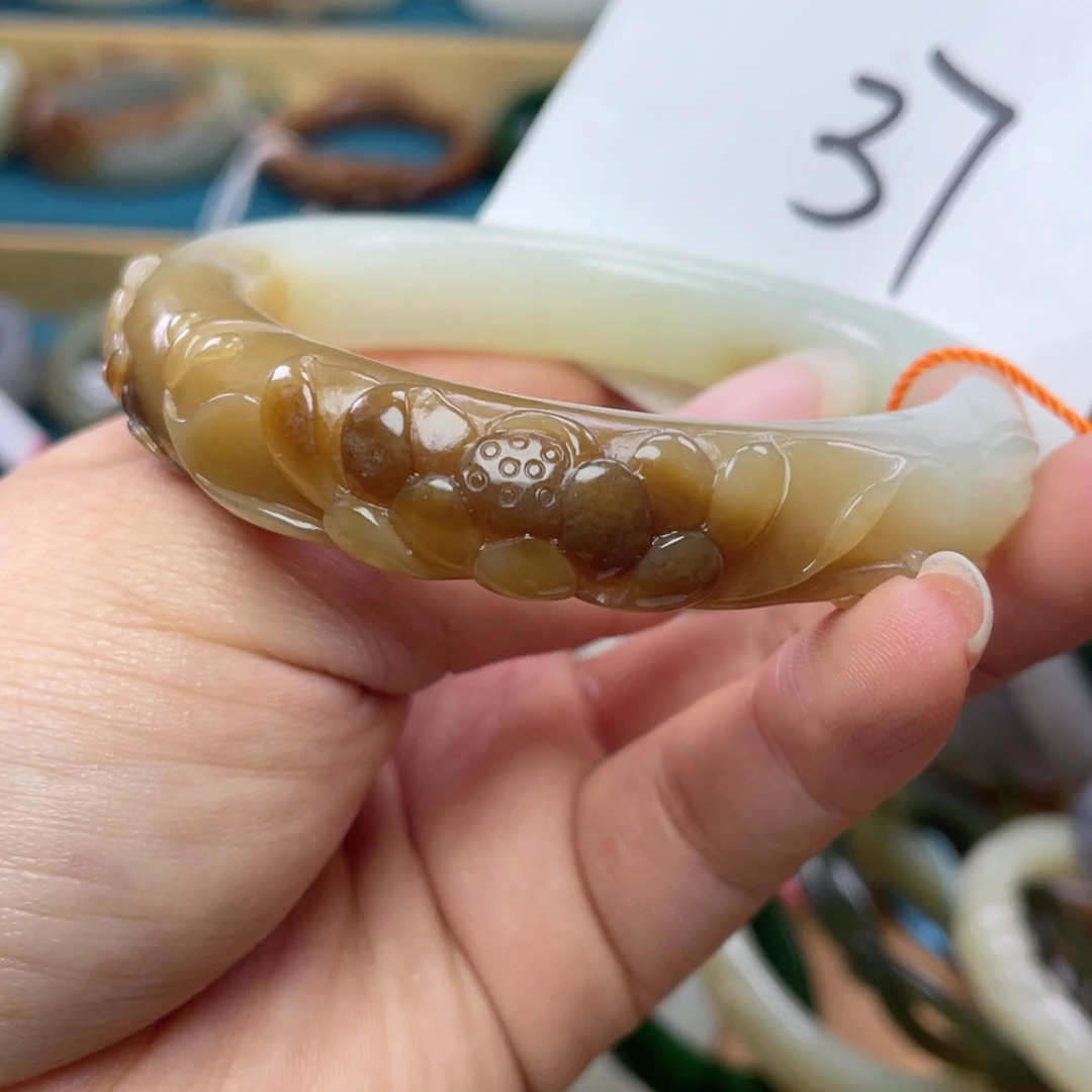 未镶嵌手镯和田玉圈口56