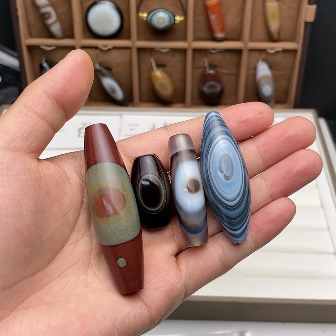 玛瑙/玉髓颈饰未镶嵌三***活