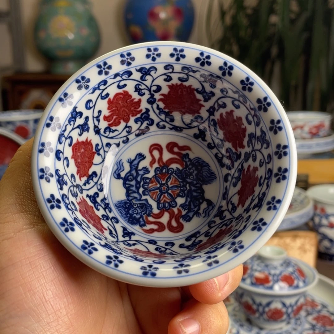 釉里红缠枝莲压手杯满工版