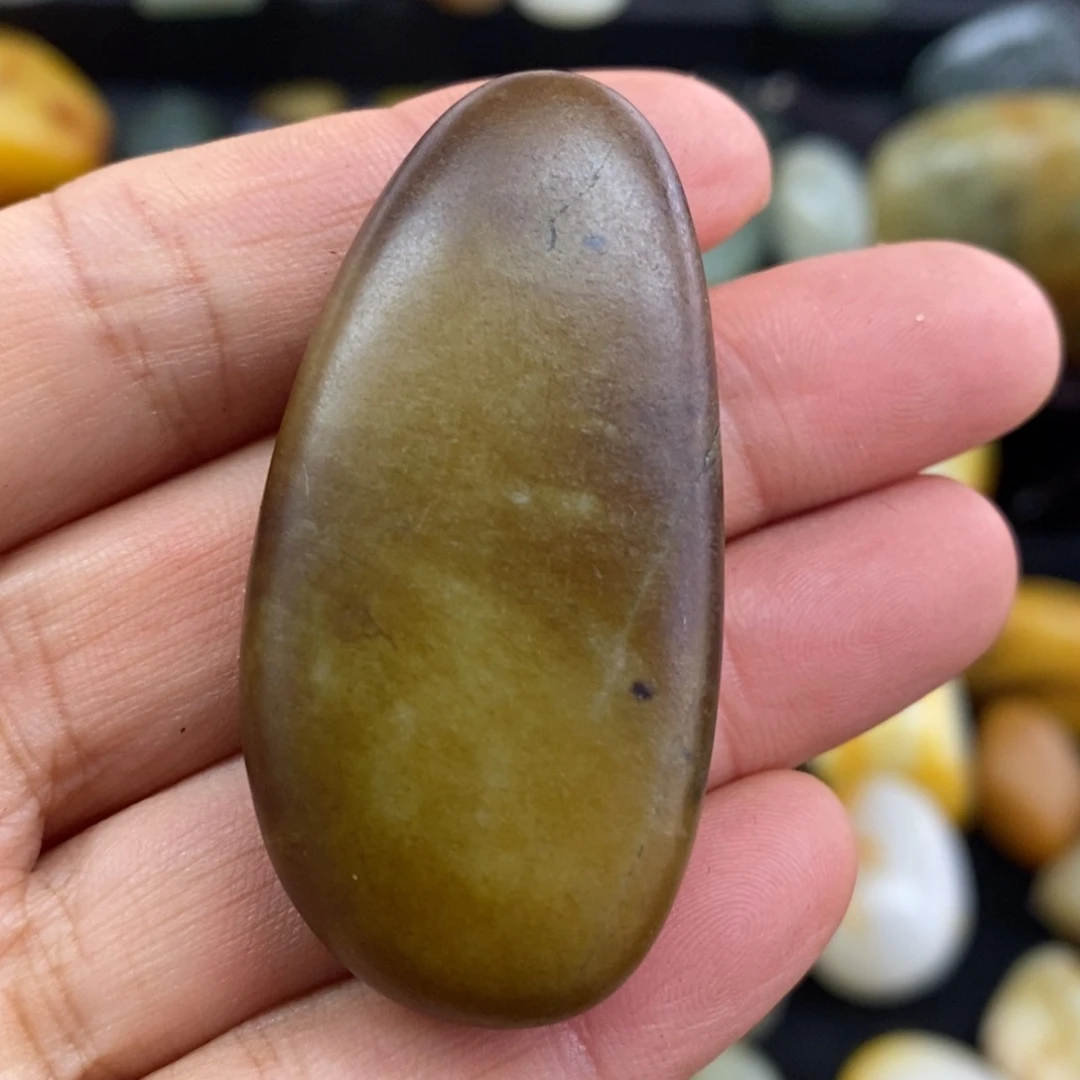 未镶嵌和田玉（子料）摆件