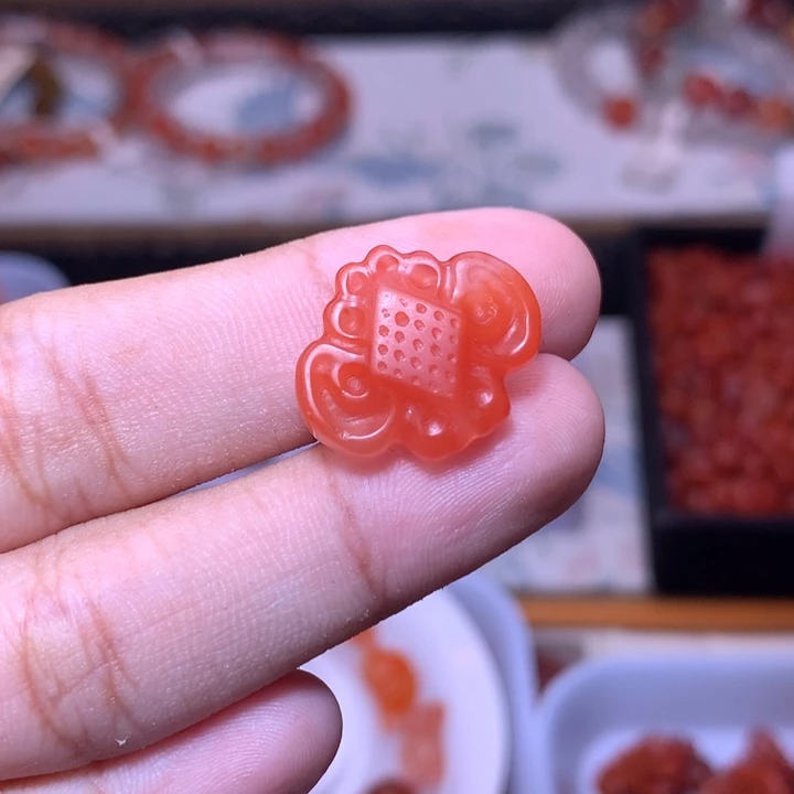 南红玛瑙未镶嵌珠宝半成品中国结