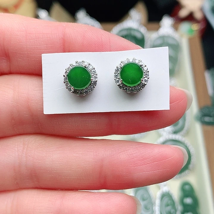 颈饰未镶嵌翡翠吊坠