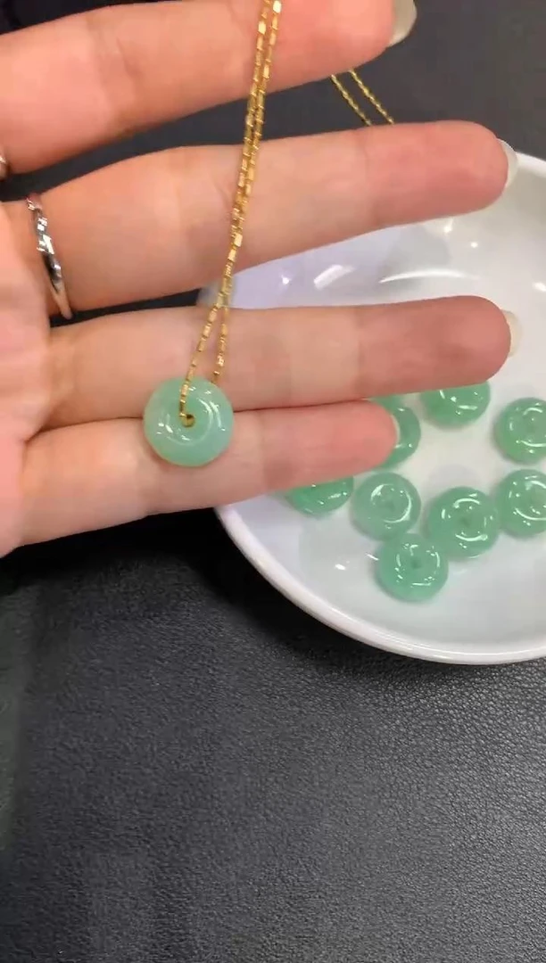 翡翠平安扣-ZF204（不含链）多样性发货只发一件-BK|CBJ21