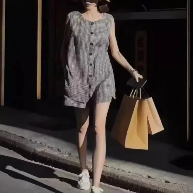 24137大爱美依缘2024夏季新款格子马甲短裤套装小个子宽松洋气女