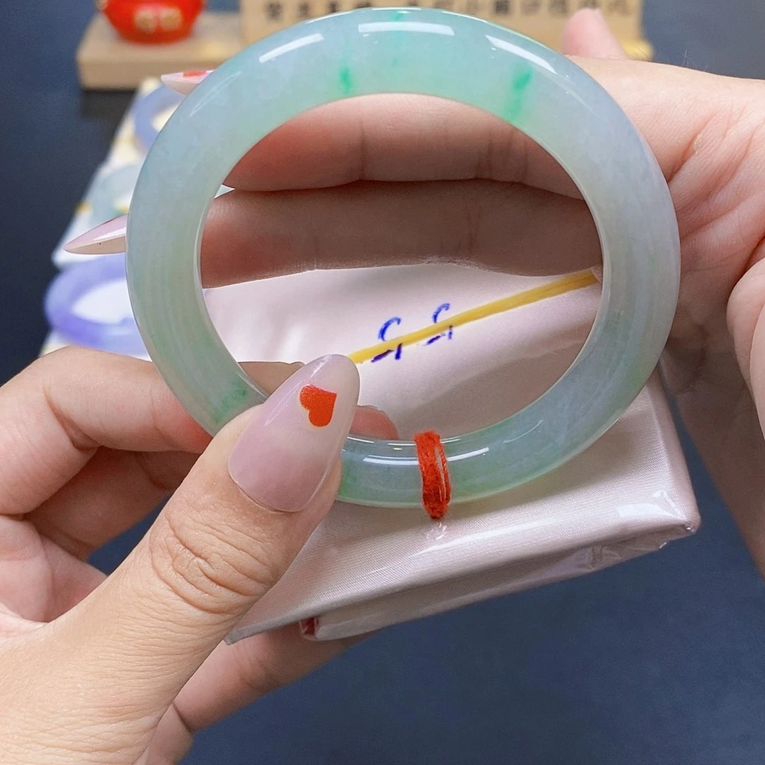 翡翠手镯未镶嵌6号