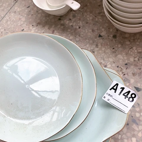 瓷148四个方盘两个圆盘