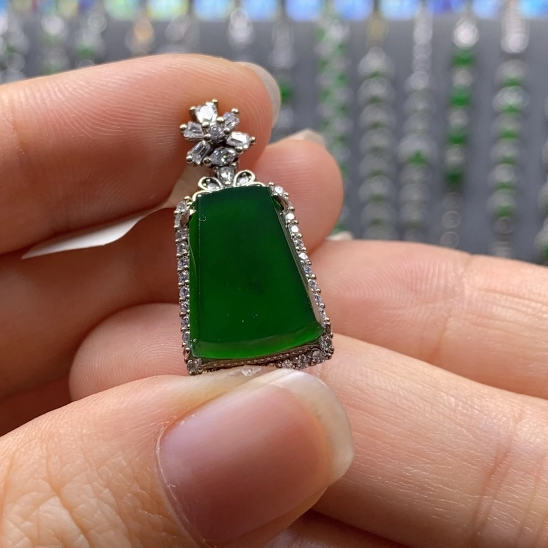 颈饰银S925镶嵌翡翠明****点高品质一刀切