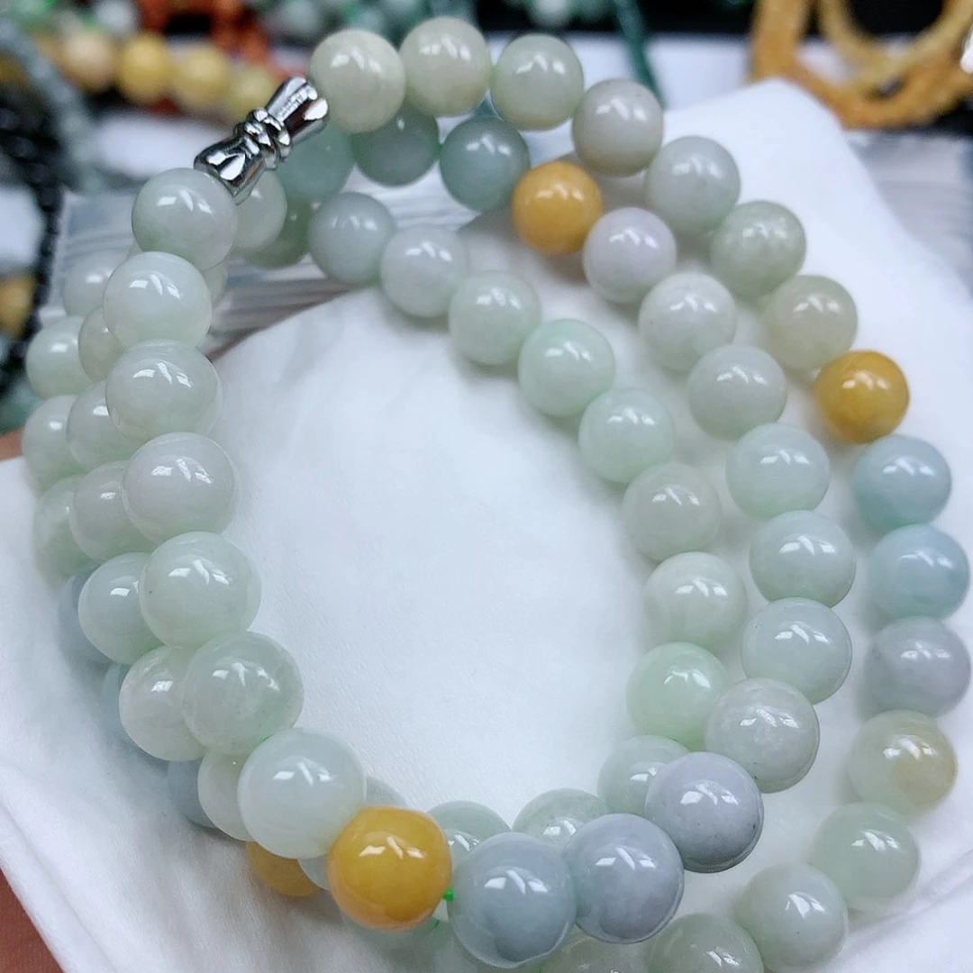 翡翠颈饰未镶嵌手串