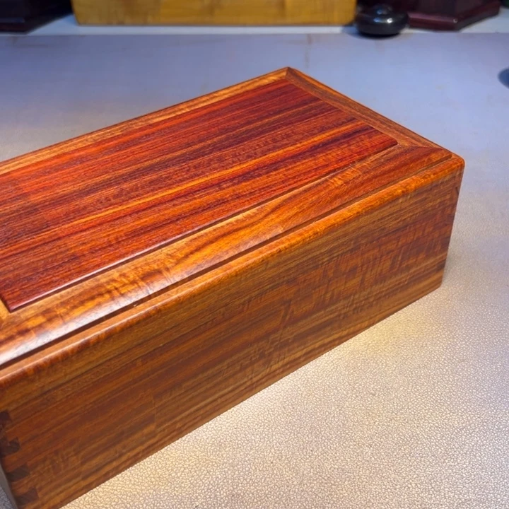 归***鱼机关盒。