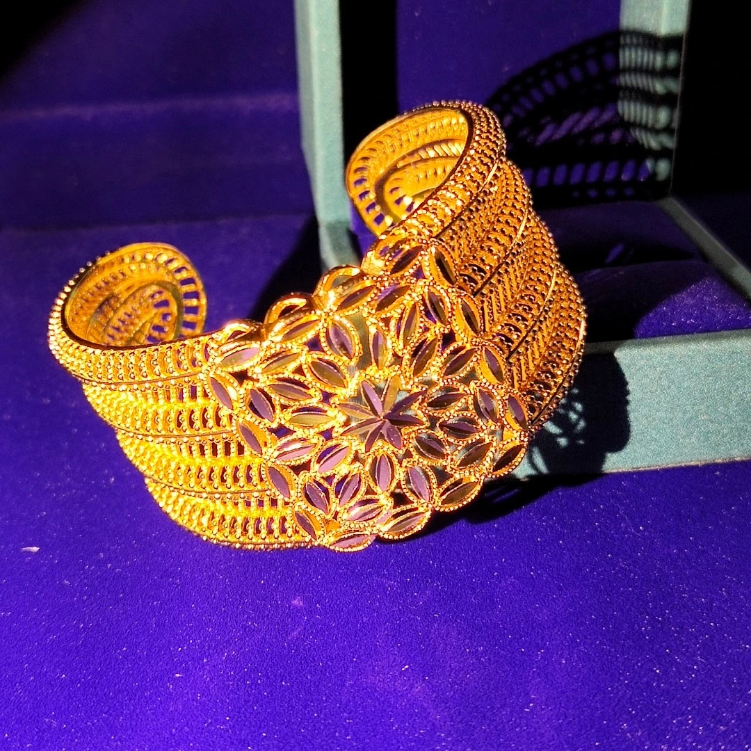 KUT精美时尚经典百搭s838手镯送礼物朋友父母节日礼物sz